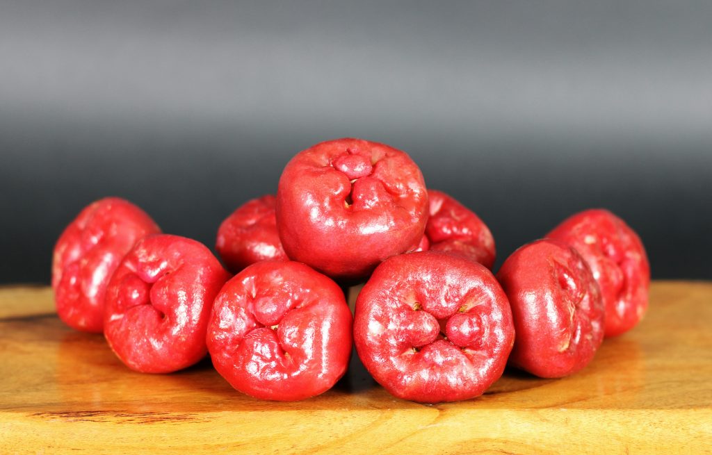 Gevulde paprika bbq: kleurrijk en lekker van het rooster